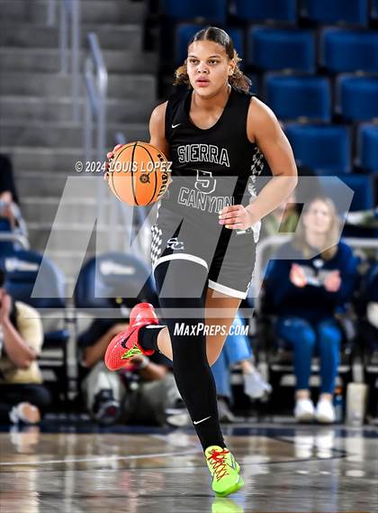 Thumbnail 2 in Sierra Canyon vs. Etiwanda (CIF SS Open DIV Championship) photogallery.