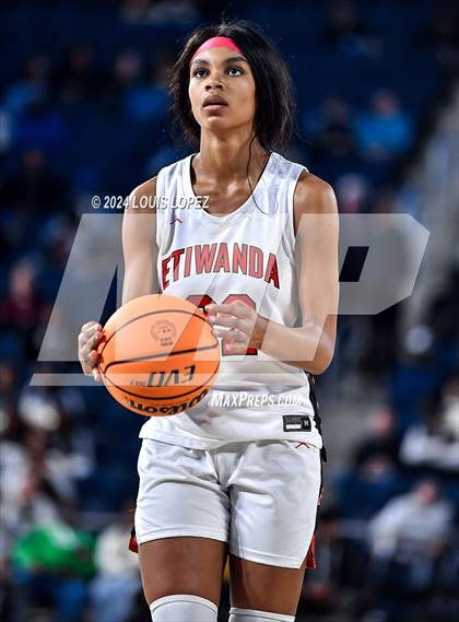 Thumbnail 3 in Sierra Canyon vs. Etiwanda (CIF SS Open DIV Championship) photogallery.