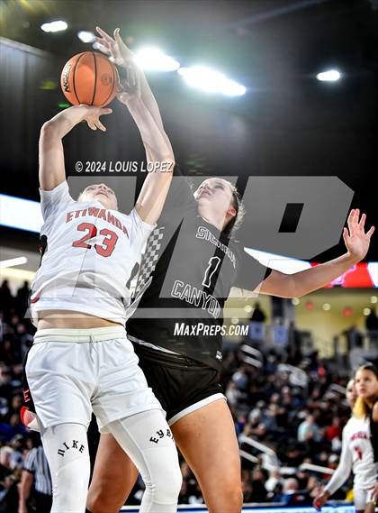 Thumbnail 1 in Sierra Canyon vs. Etiwanda (CIF SS Open DIV Championship) photogallery.
