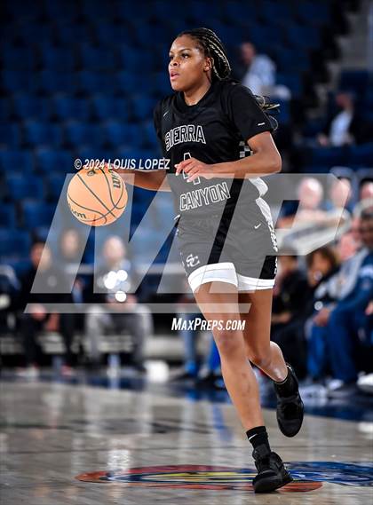 Thumbnail 3 in Sierra Canyon vs. Etiwanda (CIF SS Open DIV Championship) photogallery.