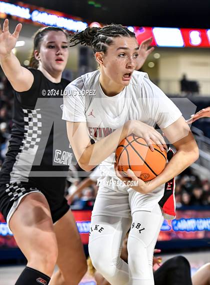 Thumbnail 3 in Sierra Canyon vs. Etiwanda (CIF SS Open DIV Championship) photogallery.