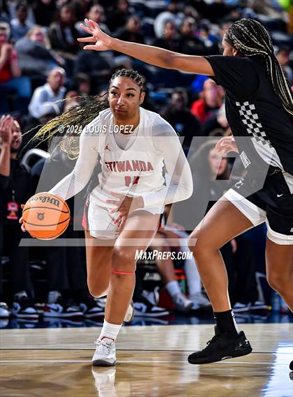 Thumbnail 3 in Sierra Canyon vs. Etiwanda (CIF SS Open DIV Championship) photogallery.