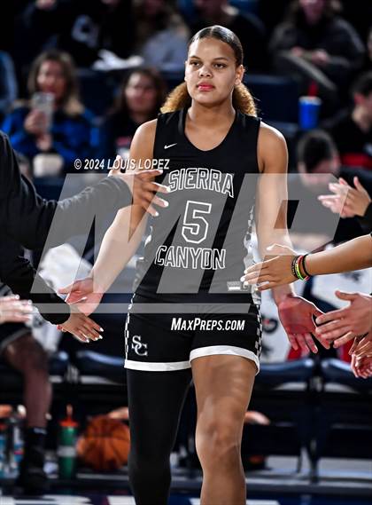 Thumbnail 1 in Sierra Canyon vs. Etiwanda (CIF SS Open DIV Championship) photogallery.