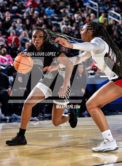 Thumbnail 2 in Sierra Canyon vs. Etiwanda (CIF SS Open DIV Championship) photogallery.