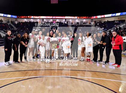 Thumbnail 1 in Sierra Canyon vs. Etiwanda (CIF SS Open DIV Championship) photogallery.