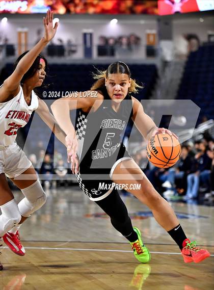 Thumbnail 2 in Sierra Canyon vs. Etiwanda (CIF SS Open DIV Championship) photogallery.