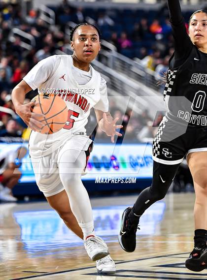 Thumbnail 2 in Sierra Canyon vs. Etiwanda (CIF SS Open DIV Championship) photogallery.