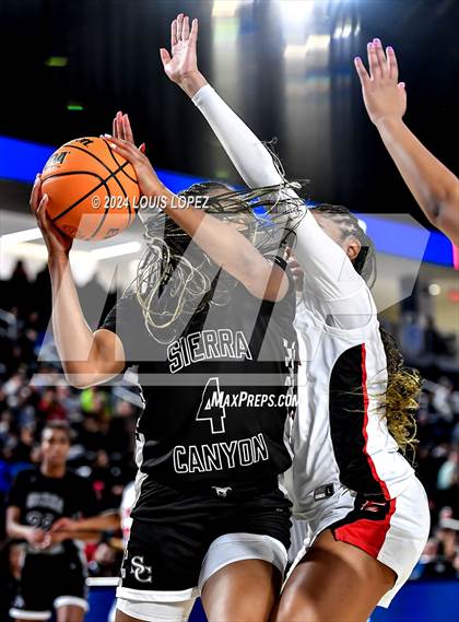 Thumbnail 2 in Sierra Canyon vs. Etiwanda (CIF SS Open DIV Championship) photogallery.
