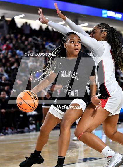 Thumbnail 3 in Sierra Canyon vs. Etiwanda (CIF SS Open DIV Championship) photogallery.