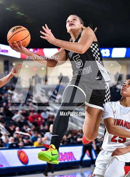 Thumbnail 3 in Sierra Canyon vs. Etiwanda (CIF SS Open DIV Championship) photogallery.