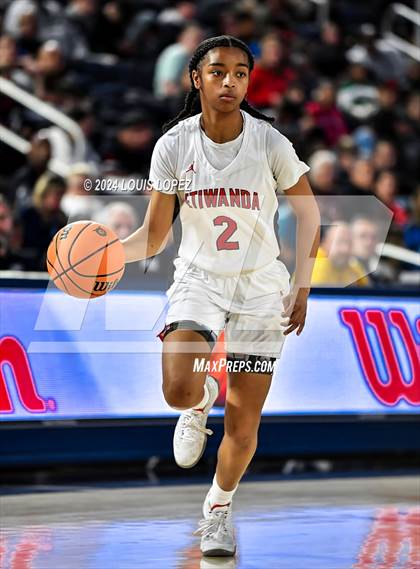 Thumbnail 3 in Sierra Canyon vs. Etiwanda (CIF SS Open DIV Championship) photogallery.