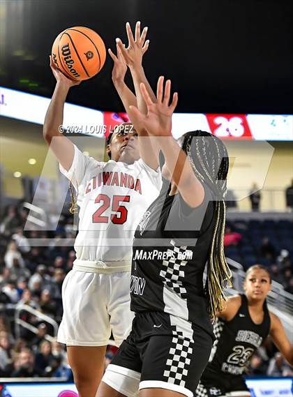 Thumbnail 1 in Sierra Canyon vs. Etiwanda (CIF SS Open DIV Championship) photogallery.