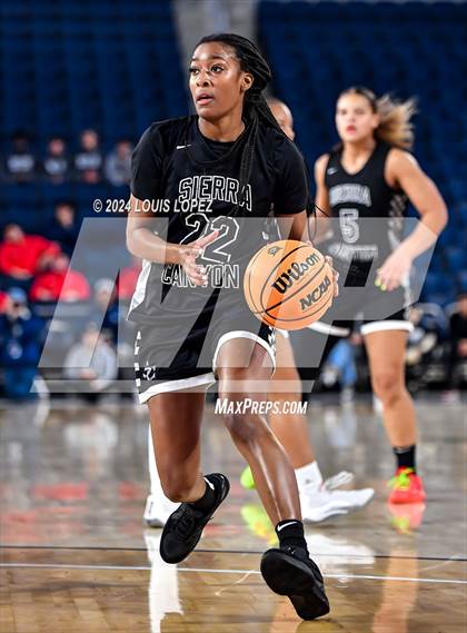 Thumbnail 1 in Sierra Canyon vs. Etiwanda (CIF SS Open DIV Championship) photogallery.