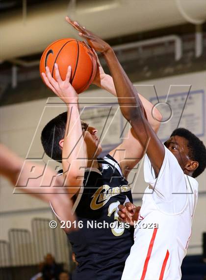 Thumbnail 3 in Serra vs. Calabasas (MLK Day Showdown) photogallery.