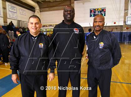 Thumbnail 2 in Serra vs. Calabasas (MLK Day Showdown) photogallery.