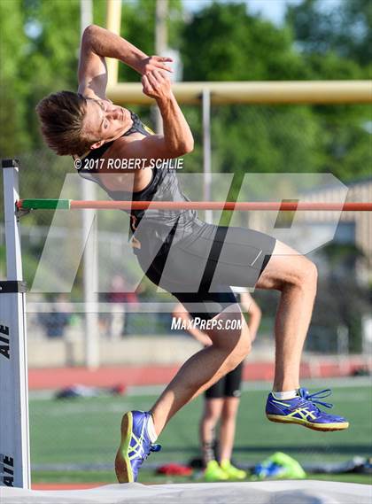 Thumbnail 3 in Del Oro, Woodcreek @ Oak Ridge (Boys High Jump) photogallery.