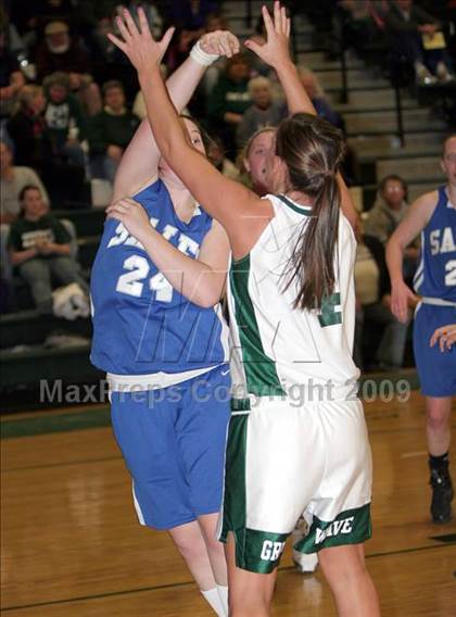 Thumbnail 3 in Salem vs. Dover (NHIAA Class L First Round) photogallery.