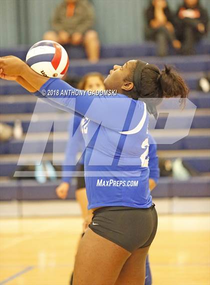 Thumbnail 2 in Brooks @ Jones (Chicago Public Schools Tournament) photogallery.
