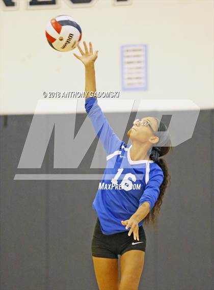 Thumbnail 1 in Brooks @ Jones (Chicago Public Schools Tournament) photogallery.