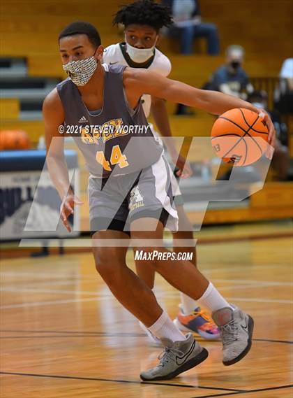 Thumbnail 2 in Apex @ Southeast Raleigh photogallery.
