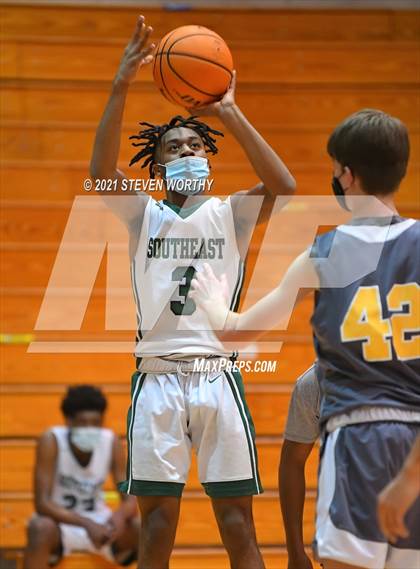 Thumbnail 3 in Apex @ Southeast Raleigh photogallery.