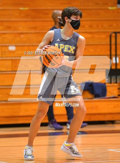 Thumbnail 2 in Apex @ Southeast Raleigh photogallery.