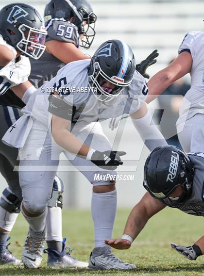 Thumbnail 1 in Valor Christian vs. Columbine (CHSAA 5A Quarterfinals) photogallery.