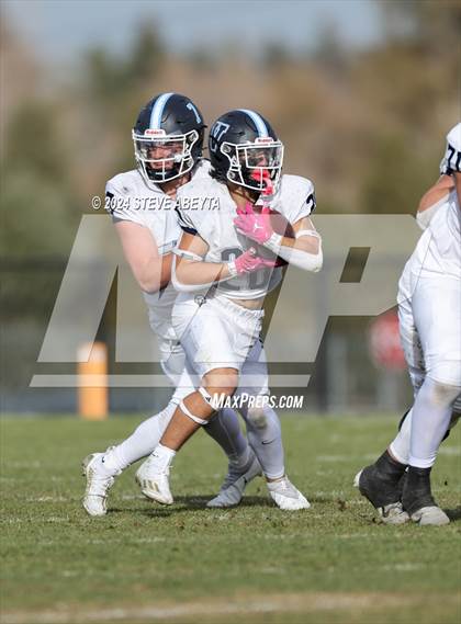 Thumbnail 2 in Valor Christian vs. Columbine (CHSAA 5A Quarterfinals) photogallery.