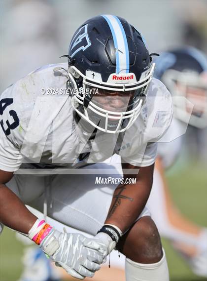 Thumbnail 1 in Valor Christian vs. Columbine (CHSAA 5A Quarterfinals) photogallery.