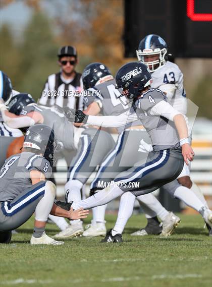 Thumbnail 1 in Valor Christian vs. Columbine (CHSAA 5A Quarterfinals) photogallery.