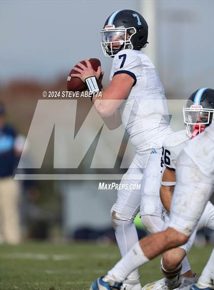 Thumbnail 3 in Valor Christian vs. Columbine (CHSAA 5A Quarterfinals) photogallery.