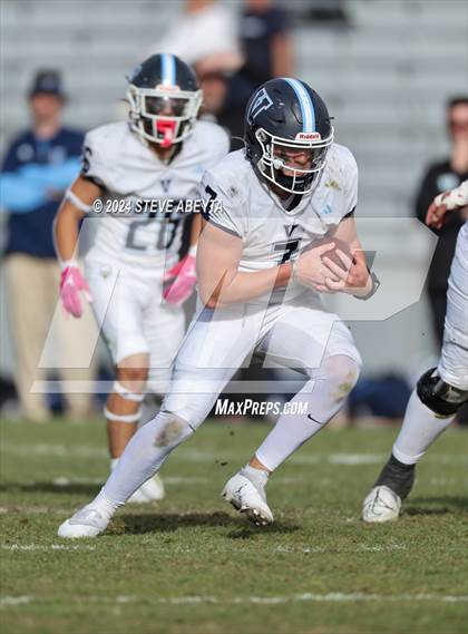 Thumbnail 1 in Valor Christian vs. Columbine (CHSAA 5A Quarterfinals) photogallery.