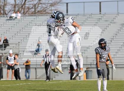 Thumbnail 3 in Valor Christian vs. Columbine (CHSAA 5A Quarterfinals) photogallery.