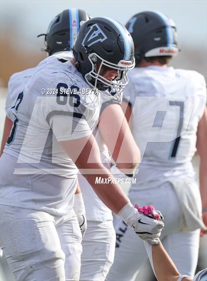 Thumbnail 1 in Valor Christian vs. Columbine (CHSAA 5A Quarterfinals) photogallery.