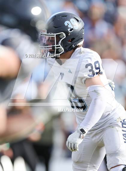 Thumbnail 1 in Valor Christian vs. Columbine (CHSAA 5A Quarterfinals) photogallery.
