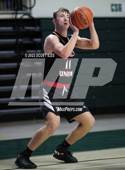 Thumbnail 2 in Fairfield Union vs Bishop Ready (OHSAA D2 Regional Final) photogallery.