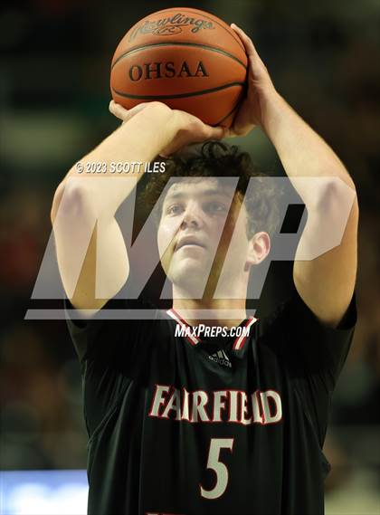 Thumbnail 2 in Fairfield Union vs Bishop Ready (OHSAA D2 Regional Final) photogallery.