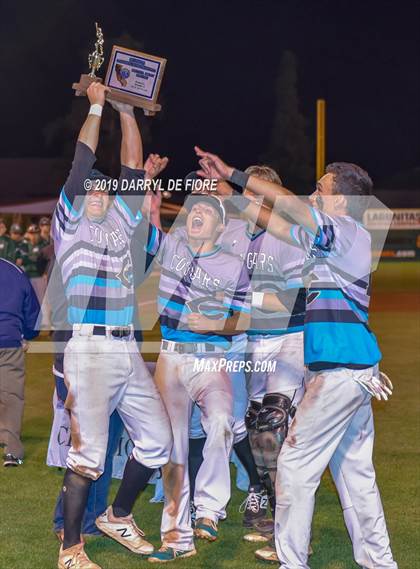Thumbnail 2 in Christopher vs Sacred Heart Cathedral Preparatory (CIF CCS D2 Final) photogallery.