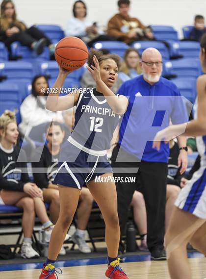 Thumbnail 1 in Greenwood vs Principia (Bill Rowe's Queen City Showcase) photogallery.
