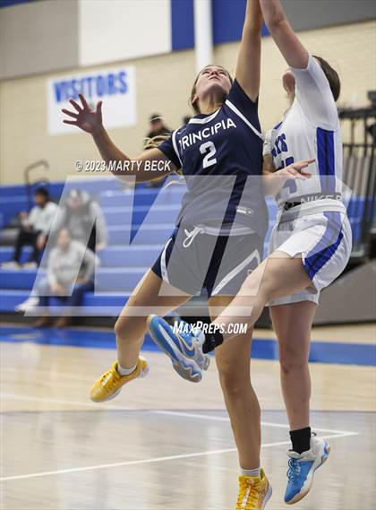 Thumbnail 3 in Greenwood vs Principia (Bill Rowe's Queen City Showcase) photogallery.
