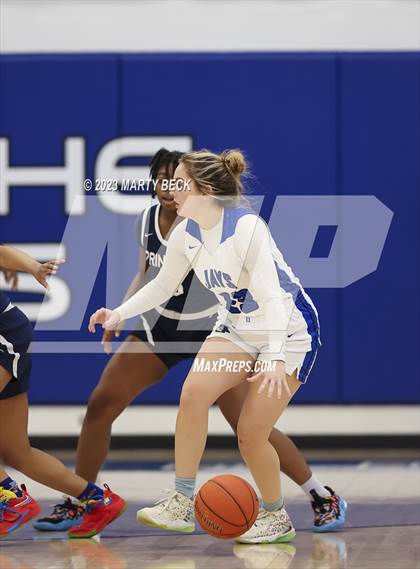 Thumbnail 2 in Greenwood vs Principia (Bill Rowe's Queen City Showcase) photogallery.