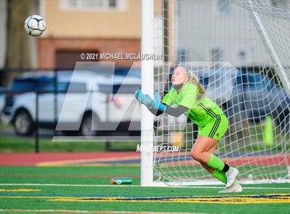 Thumbnail 1 in Syosset vs Massapequa (Section VIII AA Final) photogallery.