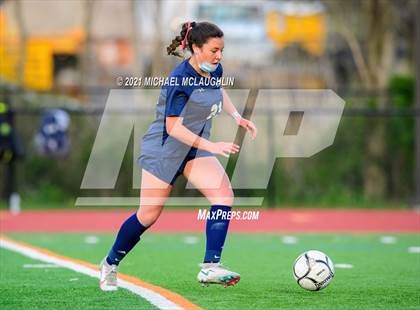 Thumbnail 1 in Syosset vs Massapequa (Section VIII AA Final) photogallery.