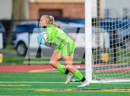 Thumbnail 3 in Syosset vs Massapequa (Section VIII AA Final) photogallery.