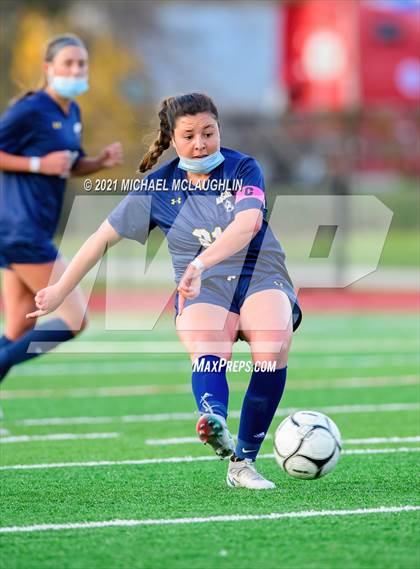 Thumbnail 2 in Syosset vs Massapequa (Section VIII AA Final) photogallery.