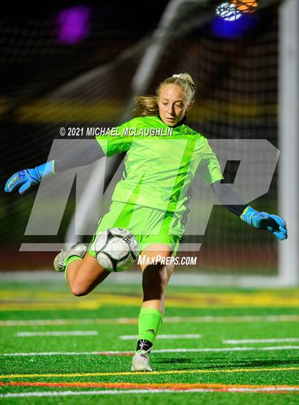 Thumbnail 2 in Syosset vs Massapequa (Section VIII AA Final) photogallery.