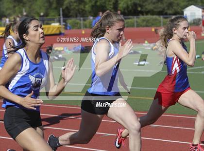 Thumbnail 3 in Sierra Foothill League Tri Meet photogallery.