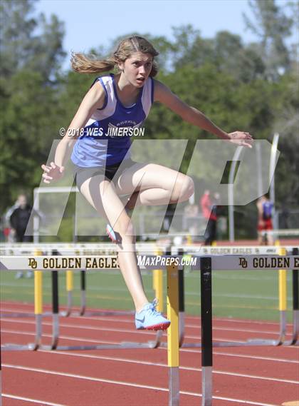 Thumbnail 3 in Sierra Foothill League Tri Meet photogallery.