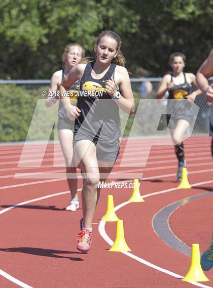 Thumbnail 2 in Sierra Foothill League Tri Meet photogallery.