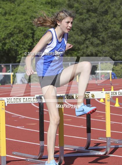 Thumbnail 3 in Sierra Foothill League Tri Meet photogallery.